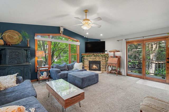 957 118th Lane NW, Coon Rapids, MN 55448