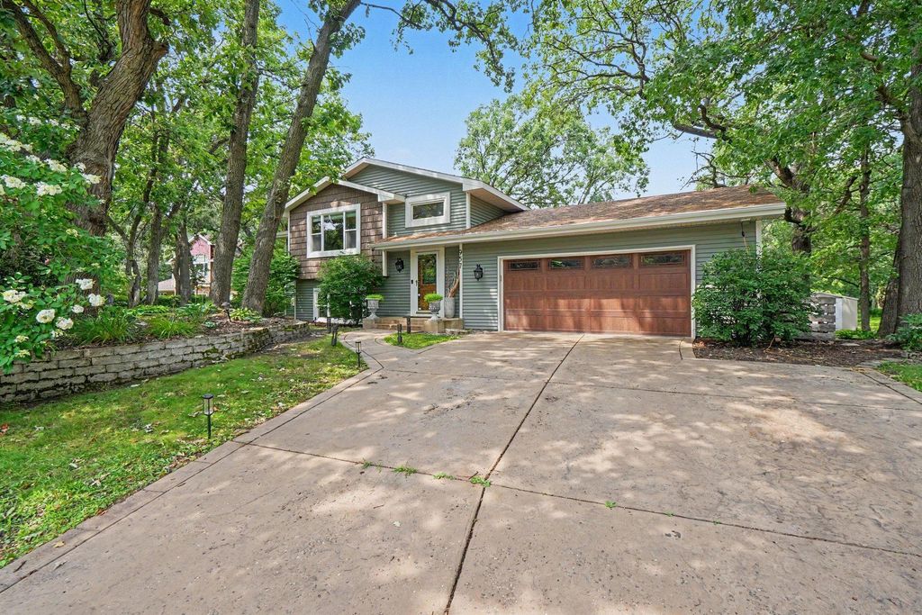 957 118th Lane NW, Coon Rapids, MN 55448 — photo 2