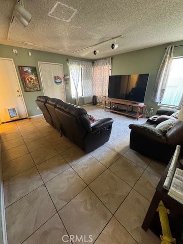 1529 Arrow Creek Dr, Perris, CA 92571