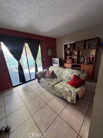 1529 Arrow Creek Dr, Perris, CA 92571