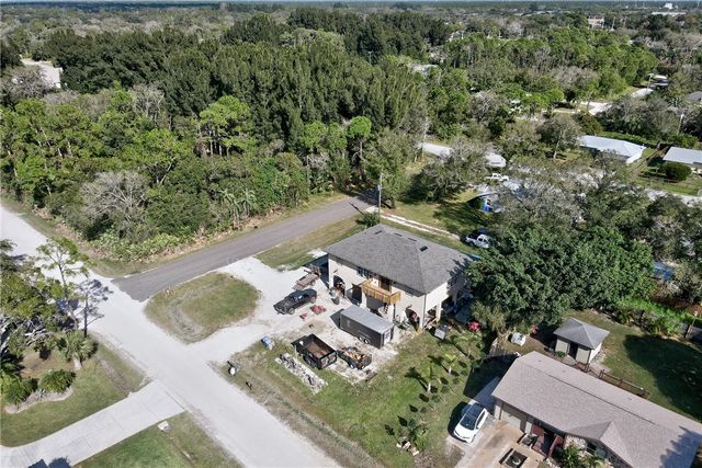45 S Pine Street, Fellsmere, FL 32948