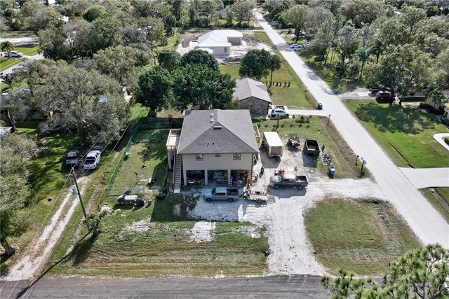 45 S Pine Street, Fellsmere, FL 32948