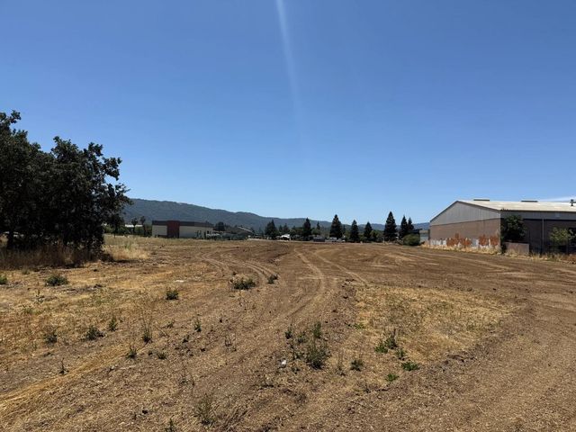 8875 Murray Avenue, Gilroy, CA 95020