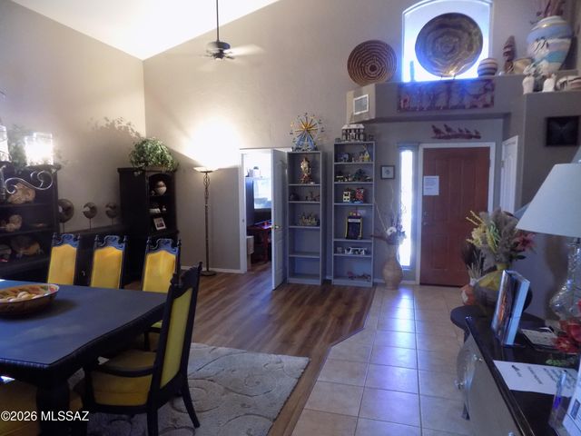 11384 N Sawtooth Road, Tucson, AZ 85737