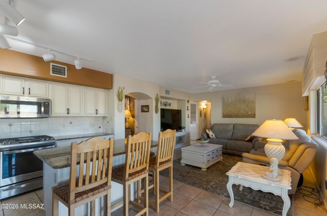 11384 N Sawtooth Road, Tucson, AZ 85737