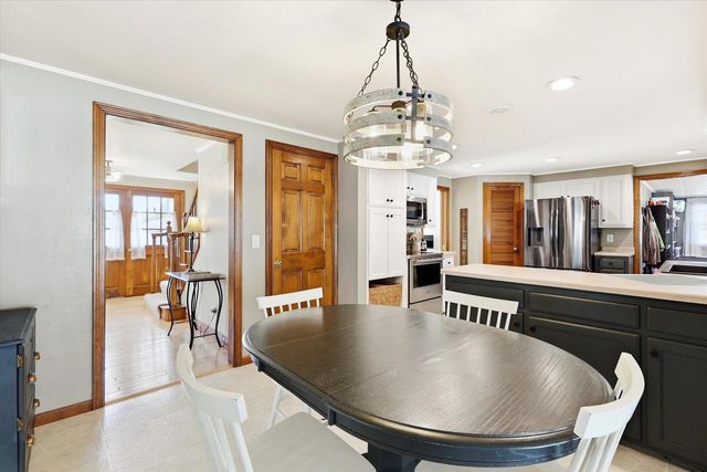 1427 SPRINGDALE LANE, Green Bay, WI 54304