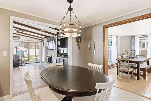 1427 SPRINGDALE LANE, Green Bay, WI 54304