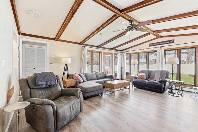 1427 SPRINGDALE LANE, Green Bay, WI 54304
