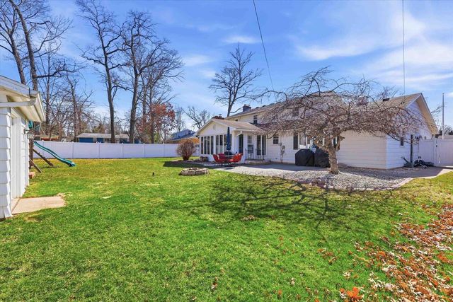1427 SPRINGDALE LANE, Green Bay, WI 54304