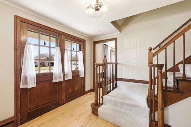 1427 SPRINGDALE LANE, Green Bay, WI 54304