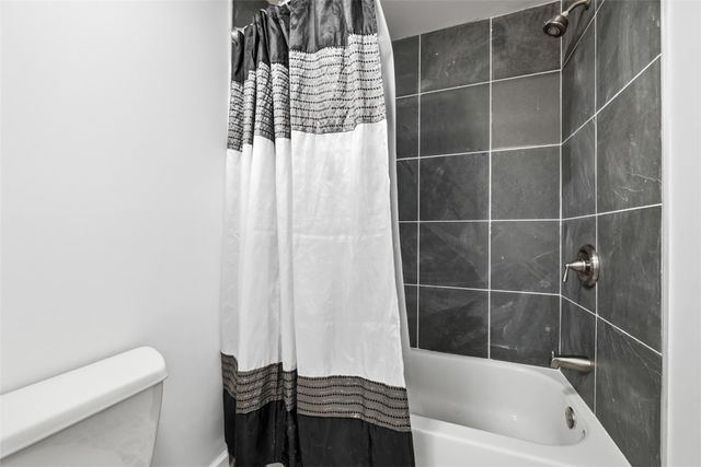 612 Sewickley Heights Dr, Aleppo, PA 15143