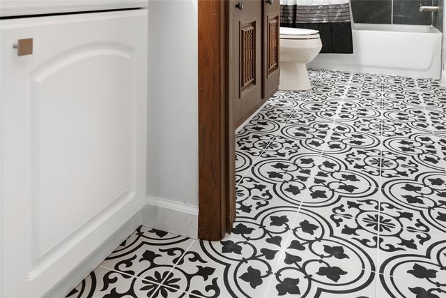 612 Sewickley Heights Dr, Aleppo, PA 15143