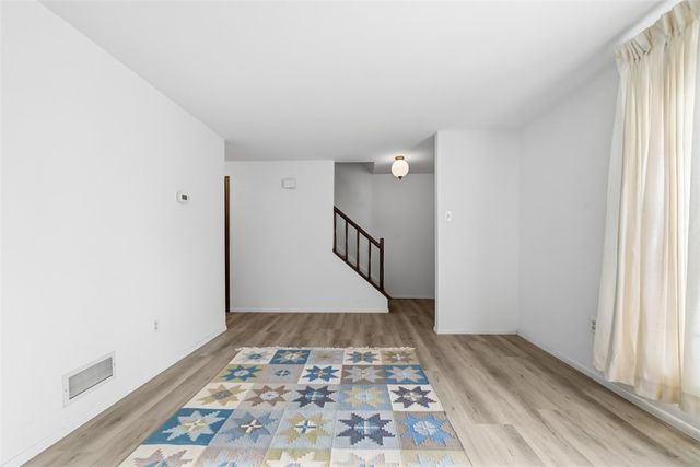 612 Sewickley Heights Dr, Aleppo, PA 15143