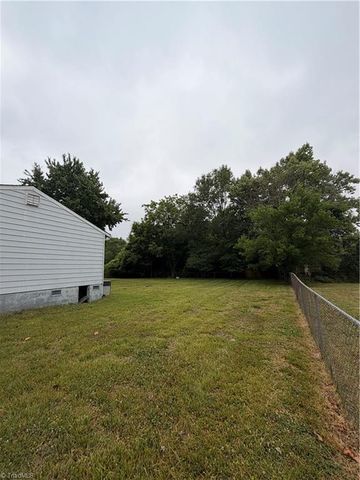 204 Blackstock Street, Eden, NC 27288