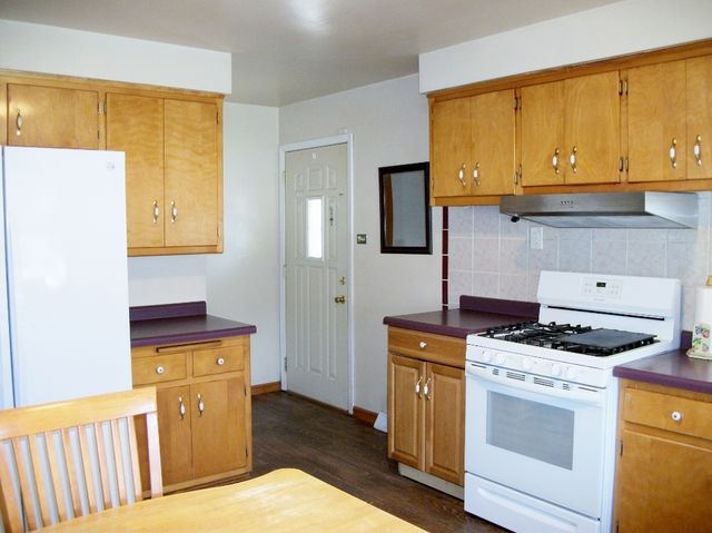 163 Hawthorne Lane, Chicago Heights, IL 60411