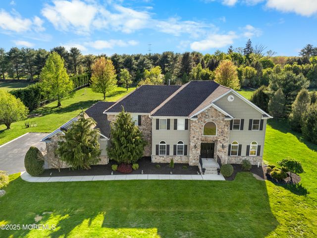 6 Hope Drive, Millstone, NJ 08510