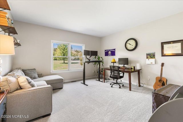 6 Hope Drive, Millstone, NJ 08510