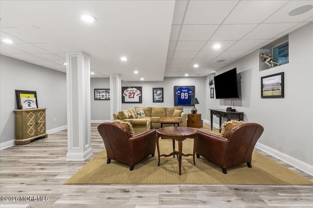 6 Hope Drive, Millstone, NJ 08510