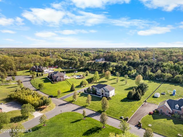 6 Hope Drive, Millstone, NJ 08510