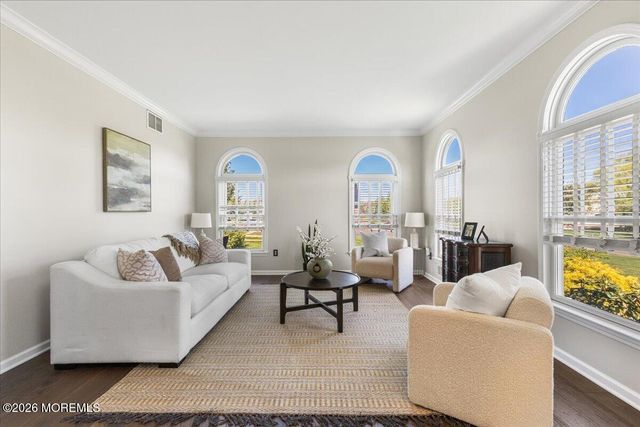 6 Hope Drive, Millstone, NJ 08510