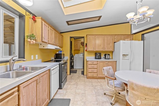 28207 73rd Avenue E, Graham, WA 98338