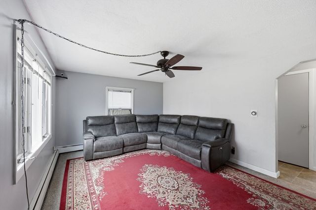 70 Warwick Rd, Chicopee, MA 01020