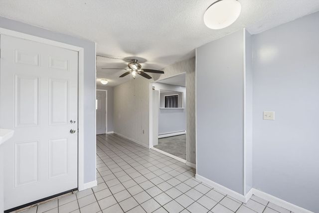 70 Warwick Rd, Chicopee, MA 01020