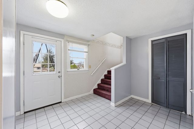 70 Warwick Rd, Chicopee, MA 01020