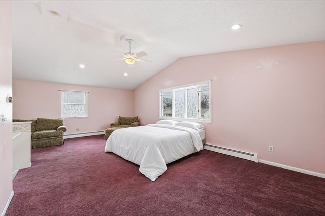 70 Warwick Rd, Chicopee, MA 01020