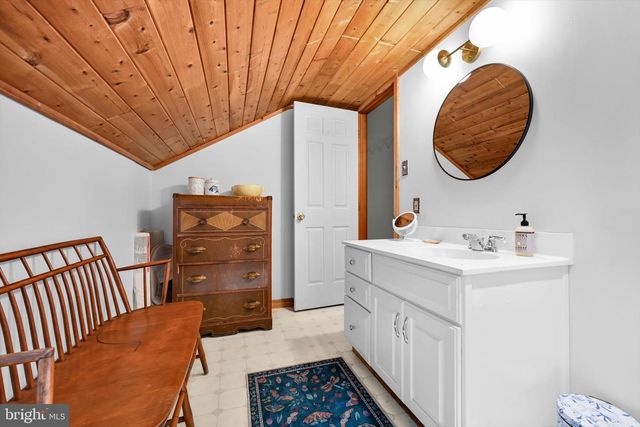 3811 PRICETOWN RD, Fleetwood, PA 19522