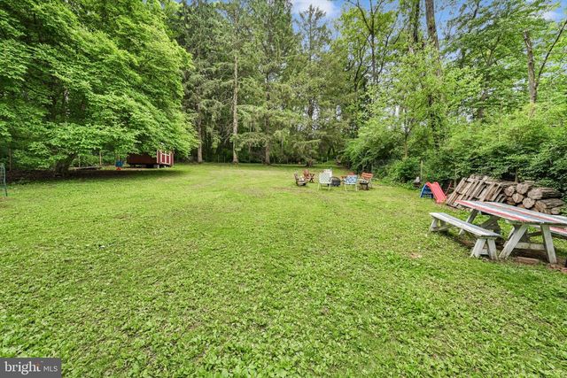 3811 PRICETOWN RD, Fleetwood, PA 19522