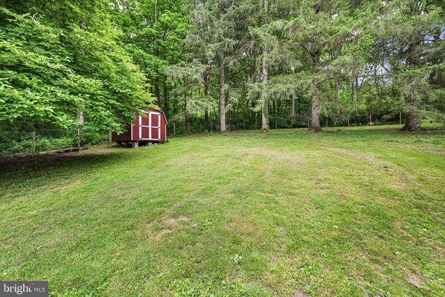 3811 PRICETOWN RD, Fleetwood, PA 19522