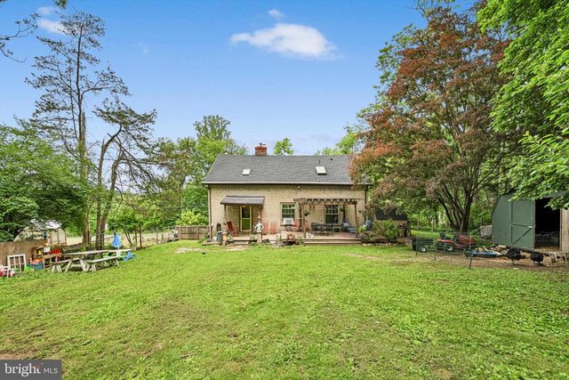 3811 PRICETOWN RD, Fleetwood, PA 19522