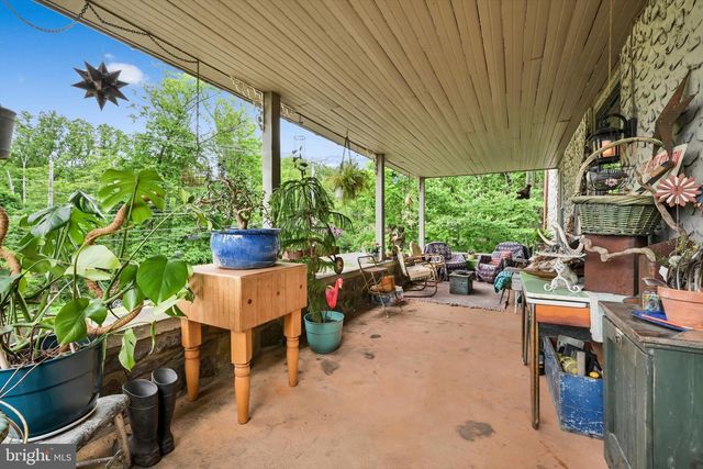 3811 PRICETOWN RD, Fleetwood, PA 19522
