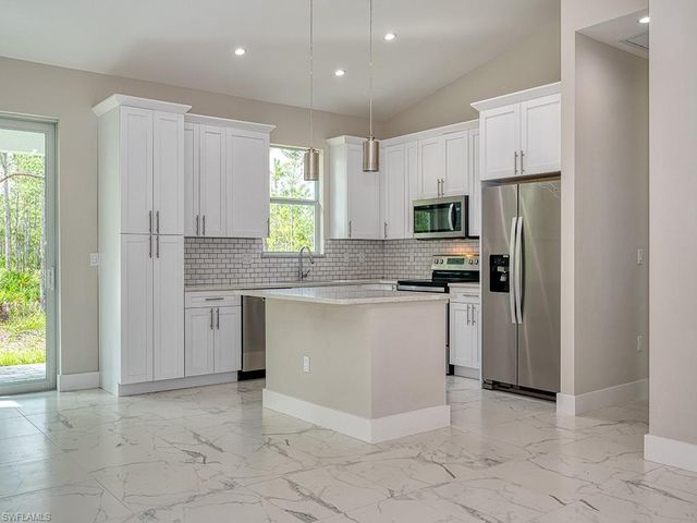 4226 68th AVE NE, Naples, FL 34120