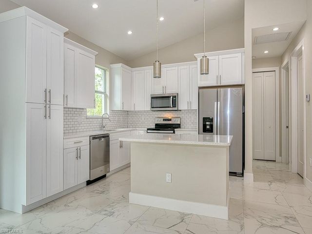 4226 68th AVE NE, Naples, FL 34120