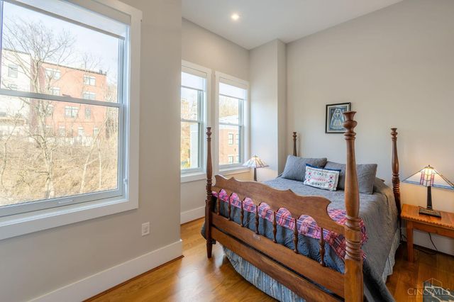 305 Seitz Street, Cincinnati, OH 45202