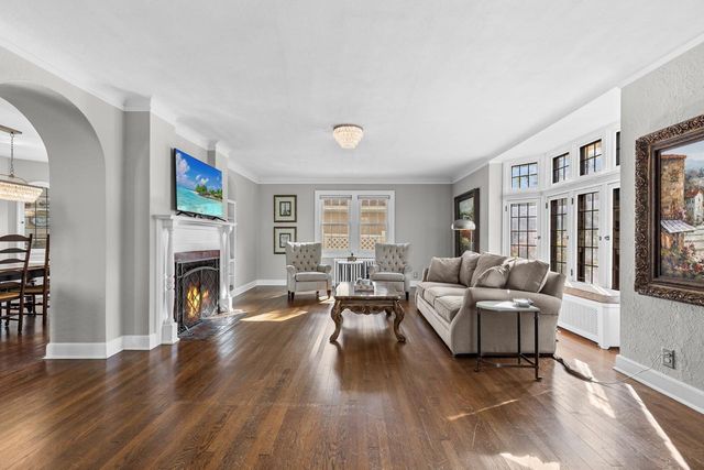 4025 Dupont Avenue S, Minneapolis, MN 55409