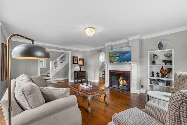 4025 Dupont Avenue S, Minneapolis, MN 55409