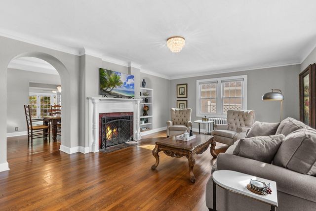 4025 Dupont Avenue S, Minneapolis, MN 55409