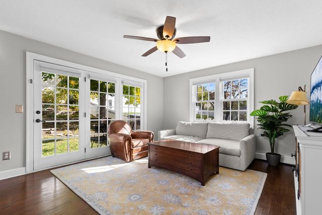 4025 Dupont Avenue S, Minneapolis, MN 55409