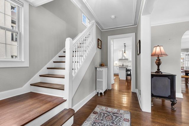 4025 Dupont Avenue S, Minneapolis, MN 55409