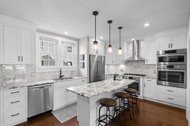 4025 Dupont Avenue S, Minneapolis, MN 55409