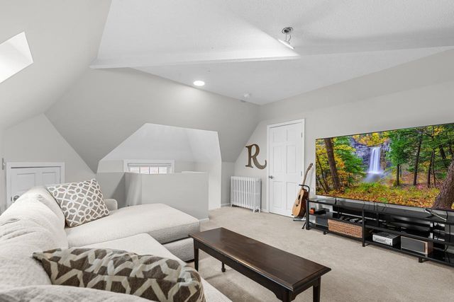 4025 Dupont Avenue S, Minneapolis, MN 55409