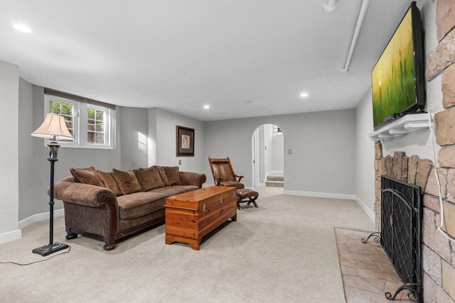 4025 Dupont Avenue S, Minneapolis, MN 55409