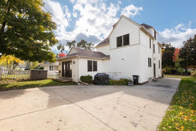 4025 Dupont Avenue S, Minneapolis, MN 55409