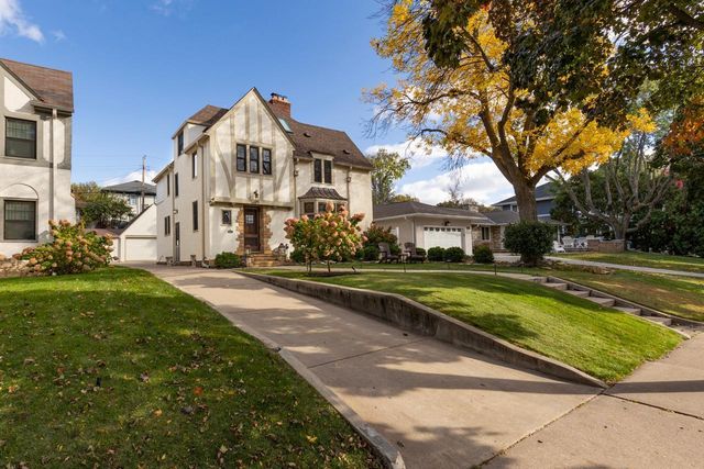 4025 Dupont Avenue S, Minneapolis, MN 55409