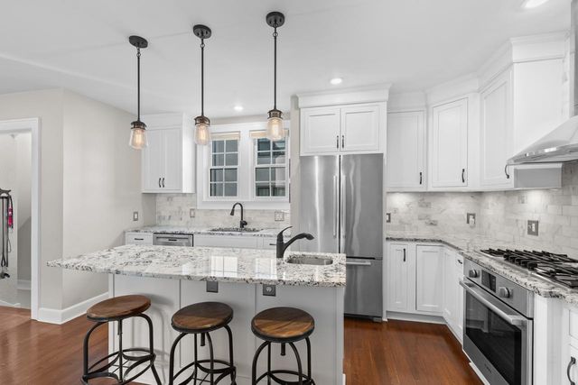 4025 Dupont Avenue S, Minneapolis, MN 55409