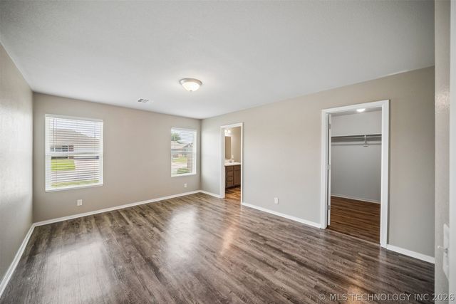 11428 S 239th East Avenue, Broken Arrow, OK 74014