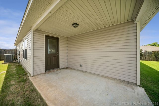 11428 S 239th East Avenue, Broken Arrow, OK 74014